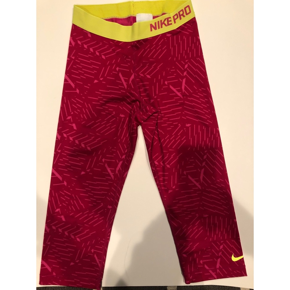 Nike pro cropped leggings